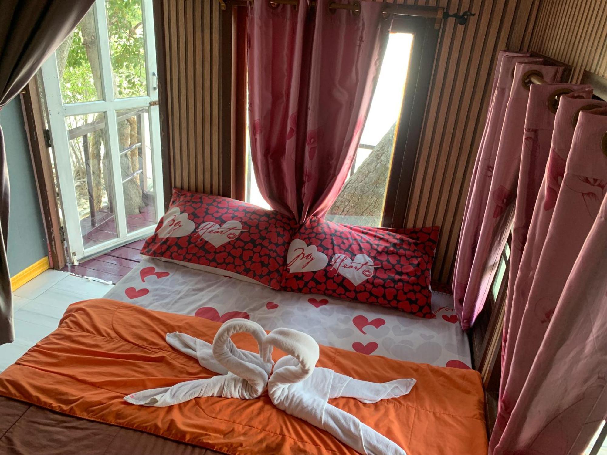 Hotel ลุงดำฮัทบีช Koh Samet Exteriér fotografie